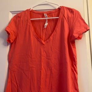 Lululemon Love V tee